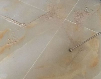 娄烦瓷砖空鼓维修公司分享粘合剂选择不当在瓷砖铺贴过程中可能导致以下问题