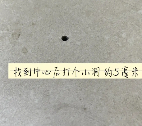 娄烦瓷砖空鼓维修公司专业解答在瓷砖铺贴过程中，如果砂料搅拌不均匀，将会带来以下问题